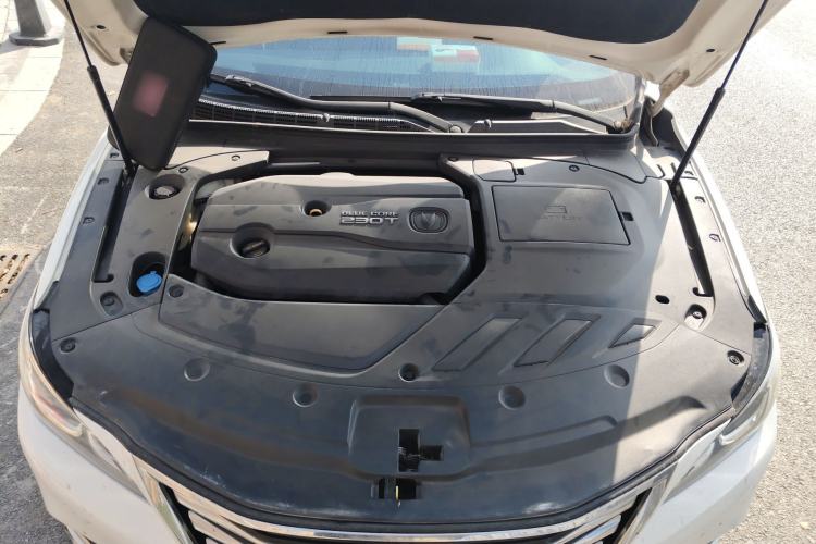 Used CHANGAN Raeton CC 2018 1.5T Automatic Zhiya Model China V Standard Engine Bay