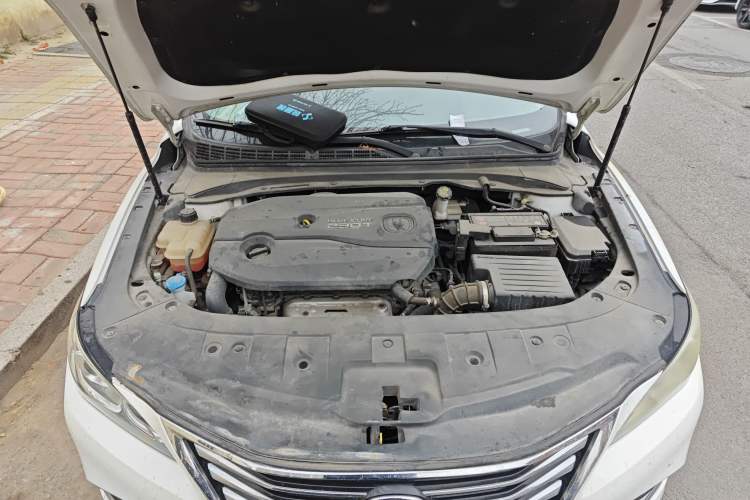 Used CHANGAN Raeton CC 2018 1.5T Automatic Elegant Starry Edition China V Standard Engine Bay