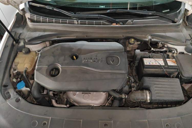 Used CHANGAN Raeton CC 2018 1.5T Automatic Haoya Model China V Standard Engine Bay