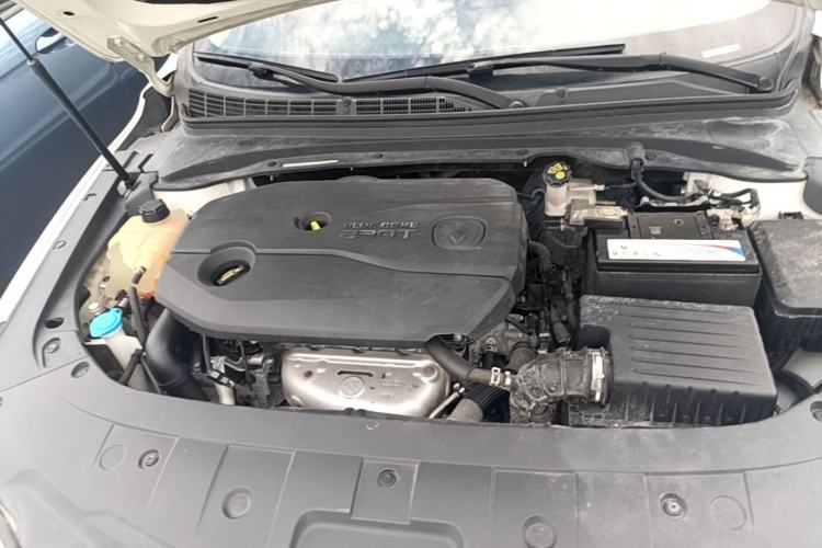 Used CHANGAN Raeton CC 2018 1.5T Automatic Haoya Model China V Standard Engine Bay