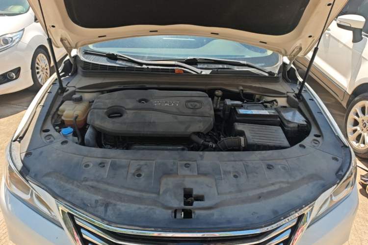 Used CHANGAN Raeton CC 2018 1.5T Automatic Haoya Model Guangmang Edition China V Standard Engine Bay