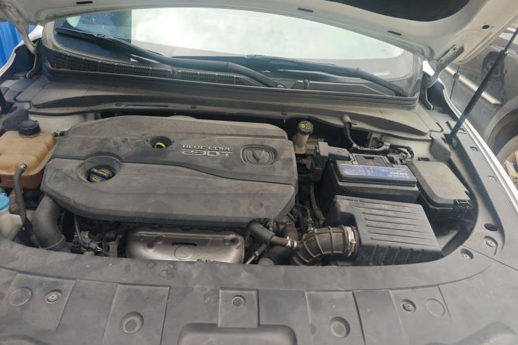 Used CHANGAN Raeton CC 2018 1.5T Automatic Haoya Model China V Standard Engine Bay