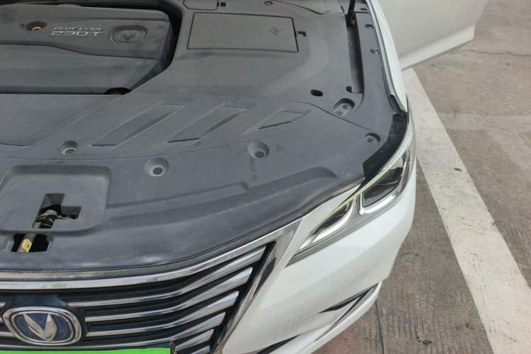 Used CHANGAN Raeton CC 2018 1.5T Automatic Zhiya Model China V Standard Engine Bay Left