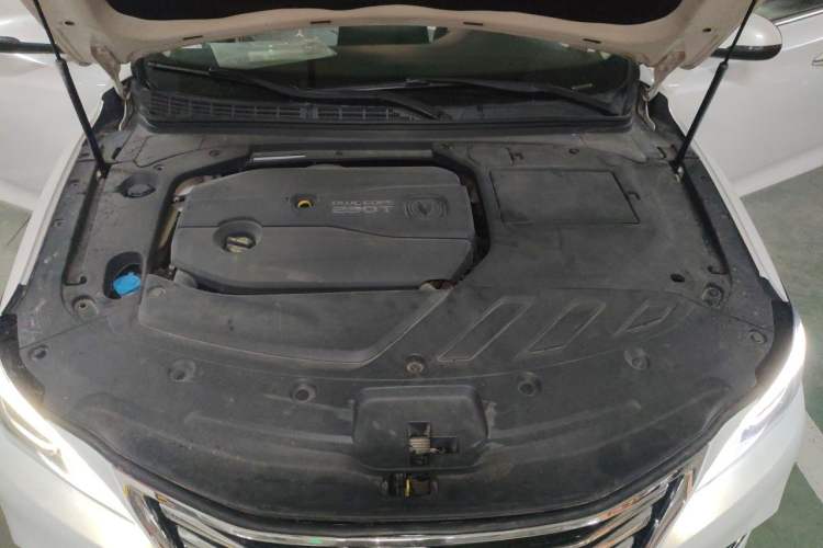 Used CHANGAN Raeton CC 2018 1.5T Automatic Zhiya Model China V Standard Engine Bay