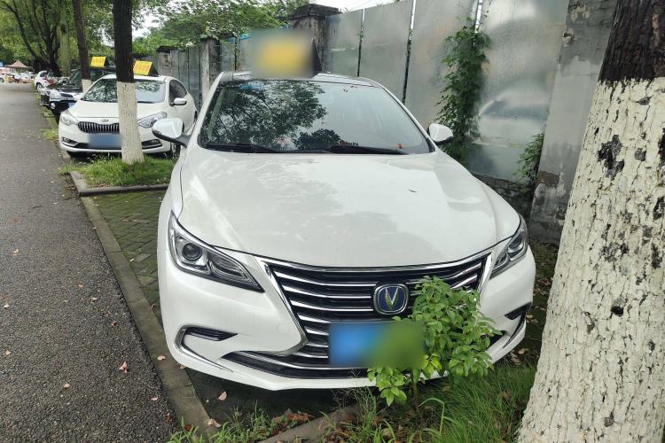 Used CHANGAN Raeton CC 2018 1.5T Automatic Elegant Starry Edition China V Standard Exterior 1