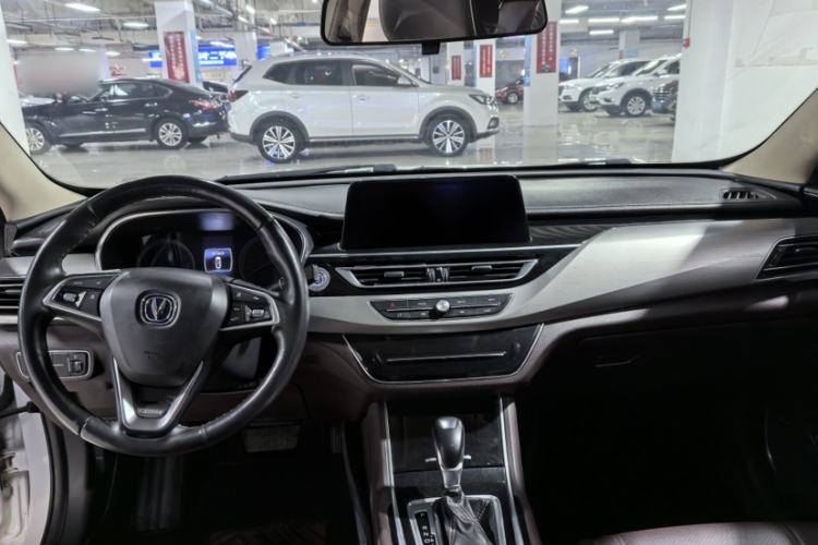 Used CHANGAN Raeton CC 2018 1.5T Automatic Haoya Model Guangmang Edition China V Standard Exterior 10