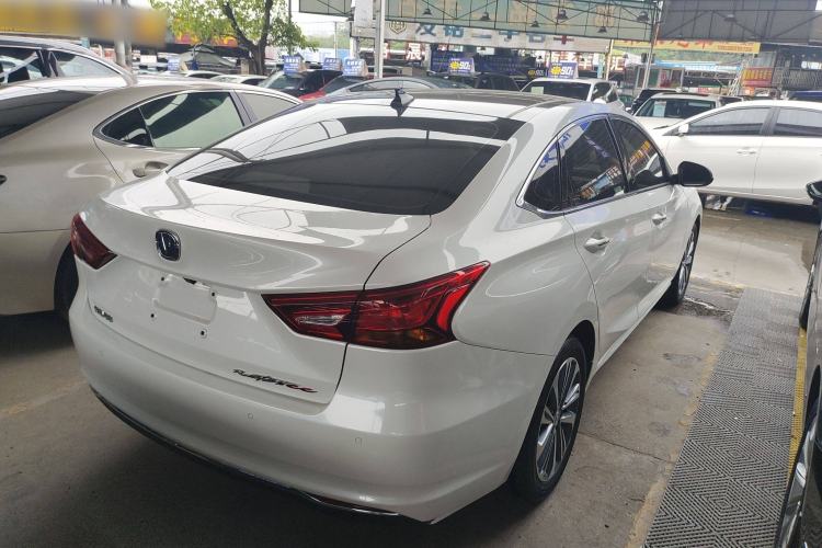 Used CHANGAN Raeton CC 2018 1.5T Automatic Zhiya Model China V Standard Exterior 3