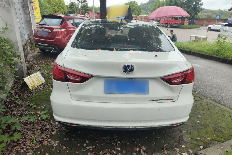 Used CHANGAN Raeton CC 2018 1.5T Automatic Elegant Starry Edition China V Standard Exterior 4