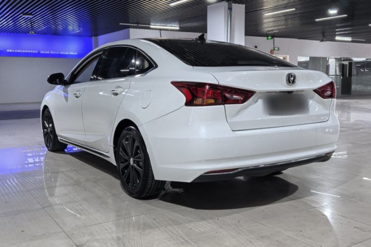 Used CHANGAN Raeton CC 2018 1.5T Automatic Haoya Model Guangmang Edition China V Standard Exterior 4