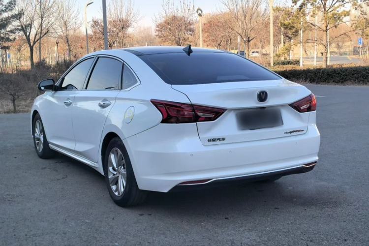 Used CHANGAN Raeton CC 2018 1.5T Automatic Elegant Starry Edition China V Standard Exterior 4