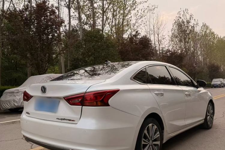 Used CHANGAN Raeton CC 2018 1.5T Automatic Haoya Model China V Standard Exterior 5