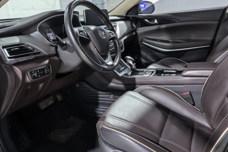 Used CHANGAN Raeton CC 2018 1.5T Automatic Haoya Model Guangmang Edition China V Standard Exterior 8