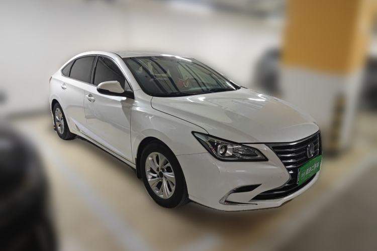 Used CHANGAN Raeton CC 2018 1.5T Automatic Elegant Version China V Standard Front Right 45 Deg