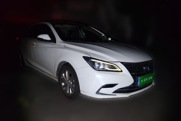 Used CHANGAN Raeton CC 2018 1.5T Automatic Elegant Starry Edition China V Standard Front Right 45 Deg