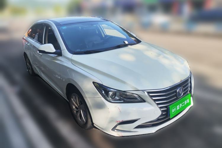 Used CHANGAN Raeton CC 2018 1.5T Automatic Elegant Starry Edition China V Standard Front Right 45 Deg