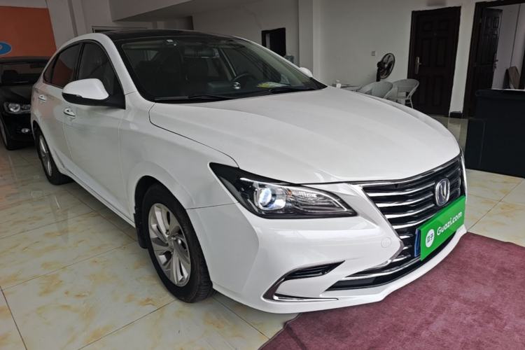 Used CHANGAN Raeton CC 2018 1.5T Automatic Elegant Starry Edition China V Standard Front Right 45 Deg