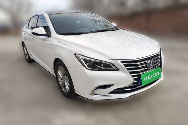 Used CHANGAN Raeton CC 2018 1.5T Automatic Elegant Starry Edition China V Standard Front Right 45 Deg