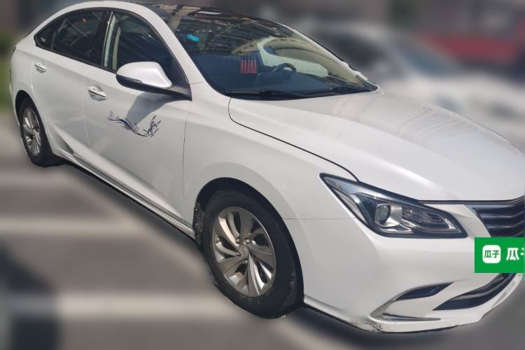 Used CHANGAN Raeton CC 2018 1.5T Automatic Elegant Starry Edition China V Standard Front Right 45 Deg