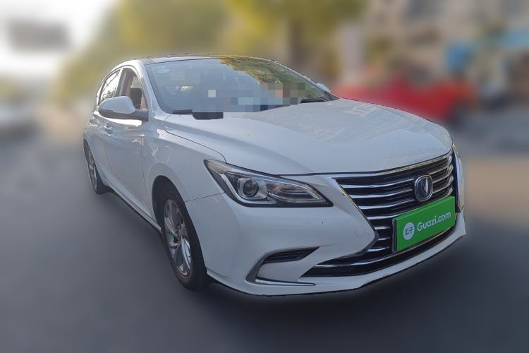 Used CHANGAN Raeton CC 2018 1.5T Automatic Elegant Starry Edition China V Standard Front Right 45 Deg