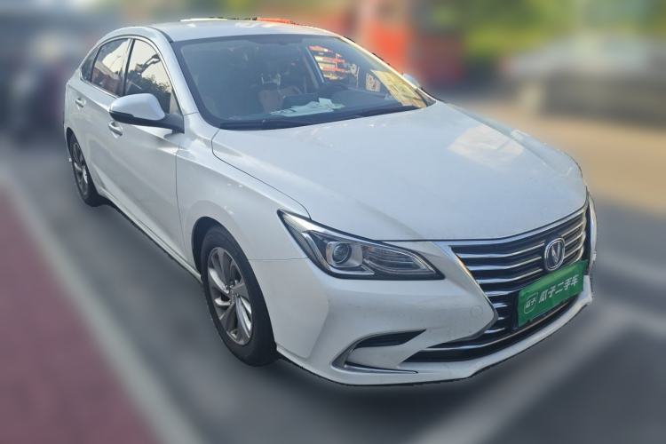 Used CHANGAN Raeton CC 2018 1.5T Automatic Elegant Version China V Standard Front Right 45 Deg
