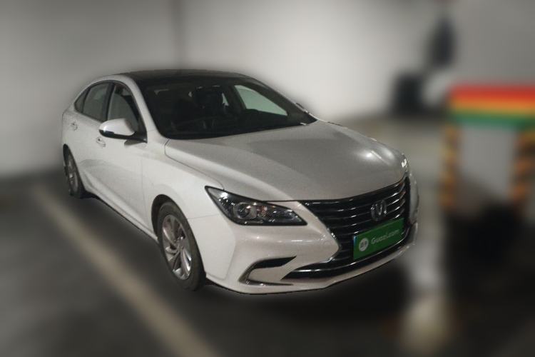Used CHANGAN Raeton CC 2018 1.5T Automatic Elegant Starry Edition China V Standard Front Right 45 Deg