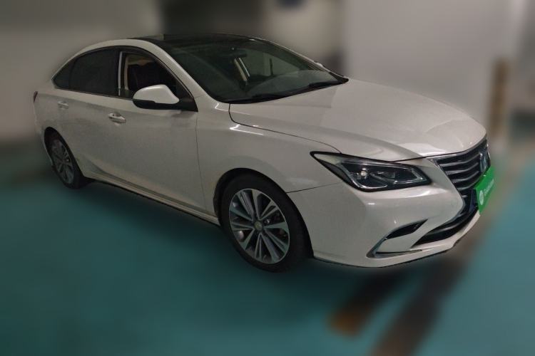 Used CHANGAN Raeton CC 2018 1.5T Automatic Haoya Model Guangmang Edition China V Standard Front Right 45 Deg