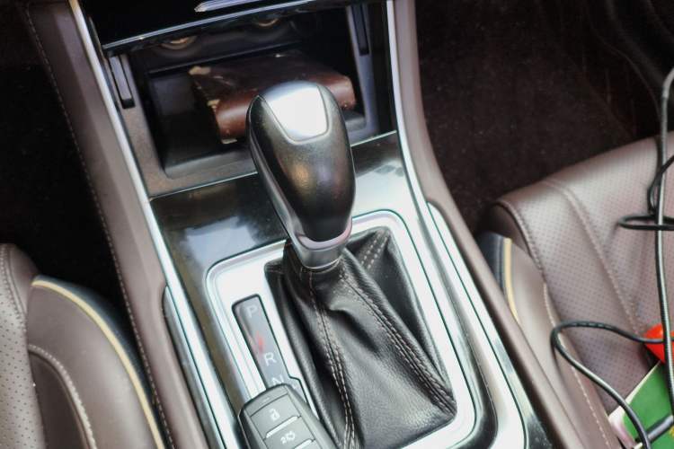 Used CHANGAN Raeton CC 2018 1.5T Automatic Haoya Model Guangmang Edition China V Standard Gear Lever