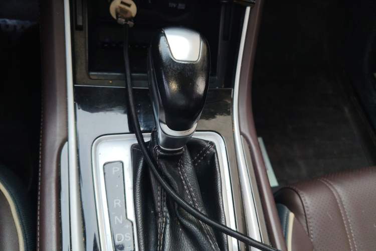 Used CHANGAN Raeton CC 2018 1.5T Automatic Zhiya Model China V Standard Gear Lever