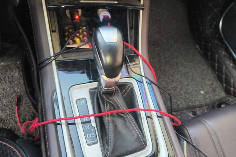 Used CHANGAN Raeton CC 2018 1.5T Automatic Haoya Model China V Standard Gear Lever