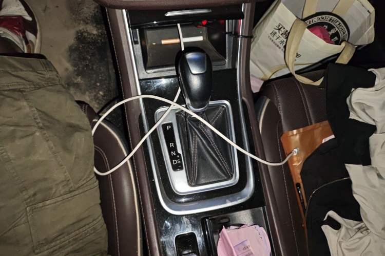 Used CHANGAN Raeton CC 2018 1.5T Automatic Haoya Model Guangmang Edition China V Standard Gear Lever