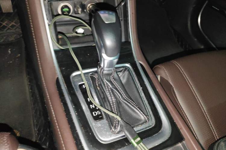 Used CHANGAN Raeton CC 2018 1.5T Automatic Haoya Model China V Standard Gear Lever