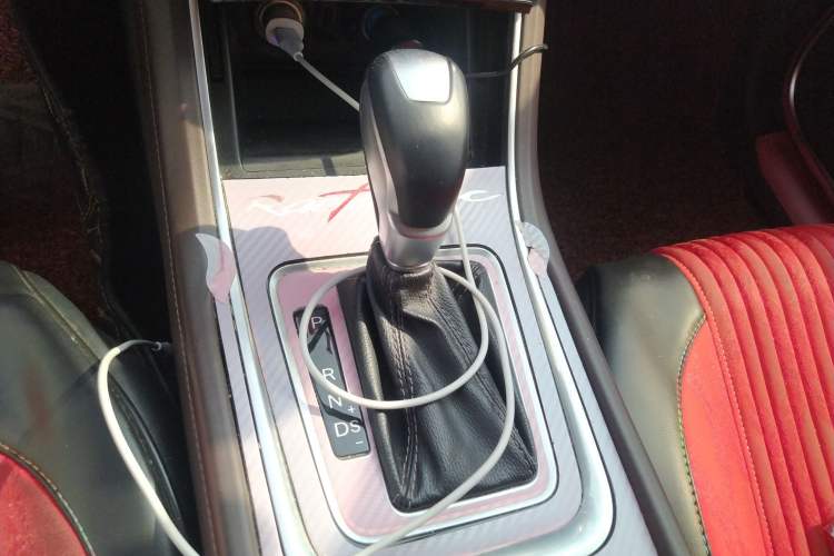 Used CHANGAN Raeton CC 2018 1.5T Automatic Haoya Model China V Standard Gear Lever