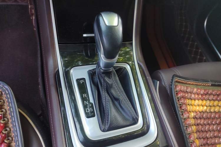 Used CHANGAN Raeton CC 2018 1.5T Automatic Zhiya Model China V Standard Gear Lever