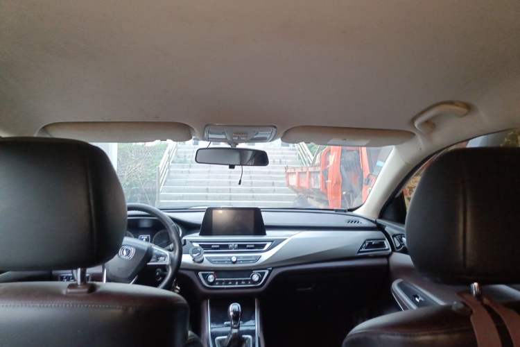 Used CHANGAN Raeton CC 2018 1.5T Manual Elegant Model China V Standard Headliner