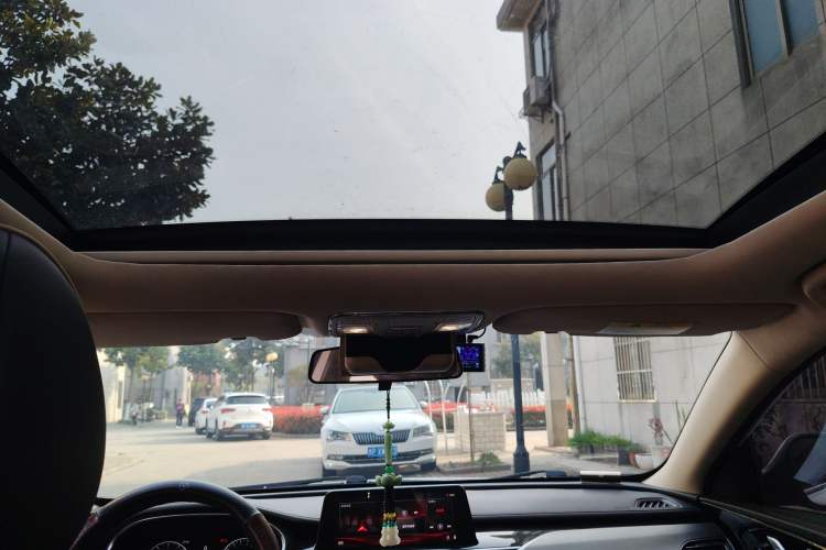 Used CHANGAN Raeton CC 2018 1.5T Automatic Zhiya Model China V Standard Headliner
