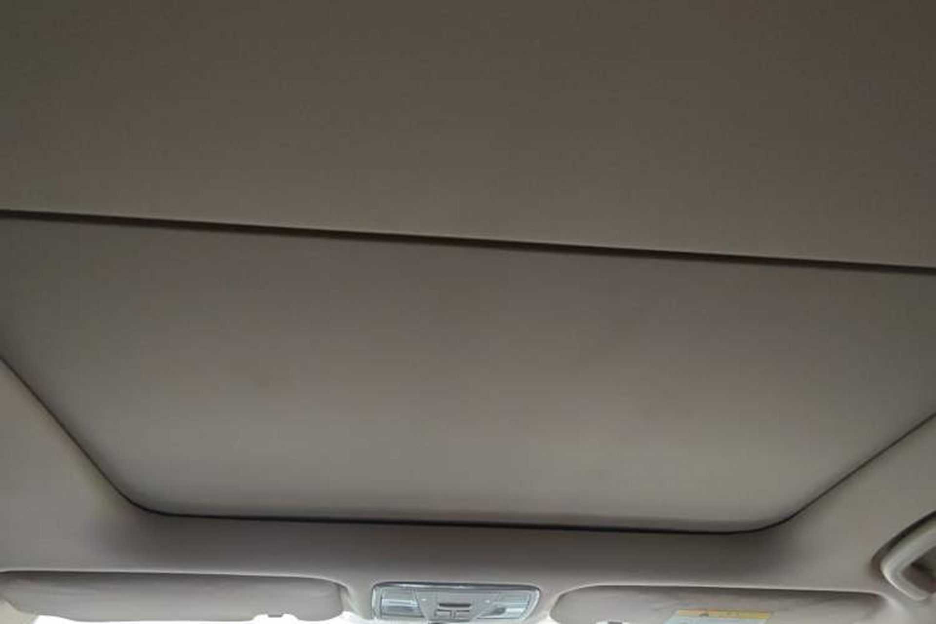 Used CHANGAN Raeton CC 2018 1.5T Automatic Elegant Starry Edition China V Standard Headliner