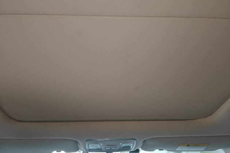 Used CHANGAN Raeton CC 2018 1.5T Automatic Haoya Model Guangmang Edition China V Standard Headliner