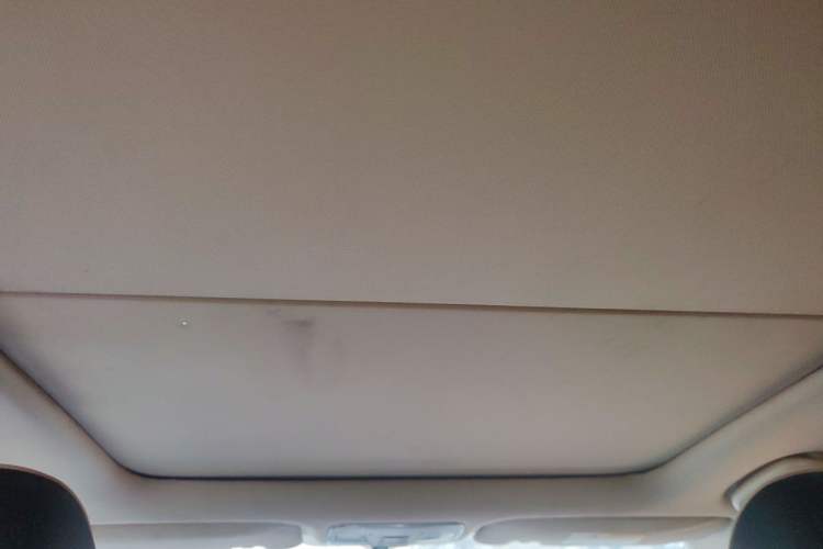 Used CHANGAN Raeton CC 2018 1.5T Automatic Haoya Model China V Standard Headliner