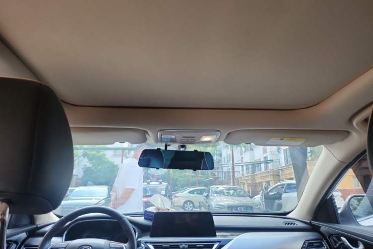 Used CHANGAN Raeton CC 2018 1.5T Automatic Haoya Model Guangmang Edition China V Standard Headliner