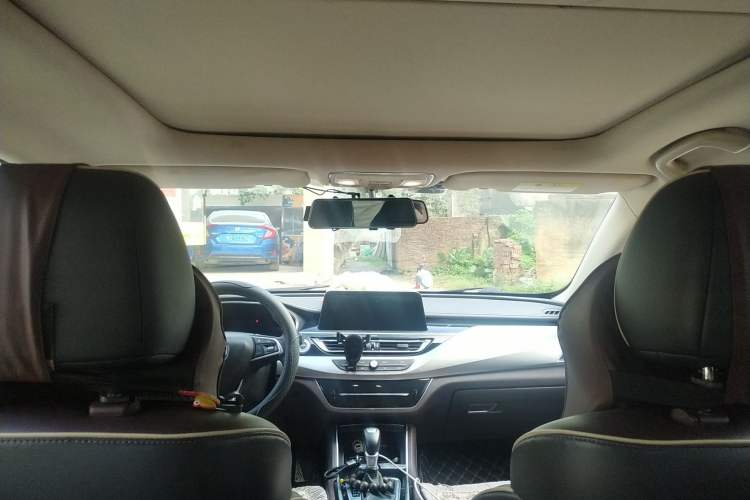 Used CHANGAN Raeton CC 2018 1.5T Automatic Zhiya Model China V Standard Headliner