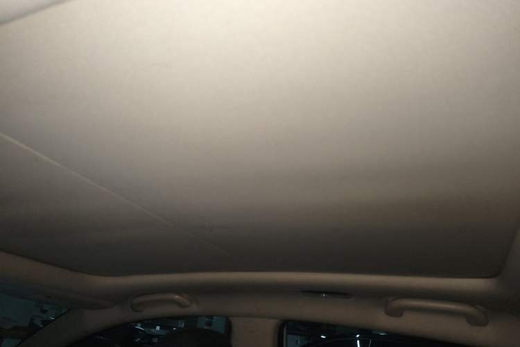 Used CHANGAN Raeton CC 2018 1.5T Automatic Elegant Starry Edition China V Standard Headliner