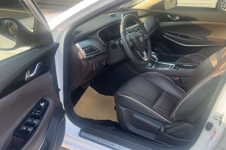 Used CHANGAN Raeton CC 2018 1.5T Automatic Haoya Model China V Standard Interior 1