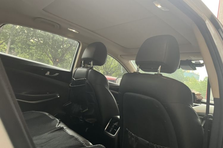 Used CHANGAN Raeton CC 2018 1.5T Automatic Zunya Model China V Standard Interior 1