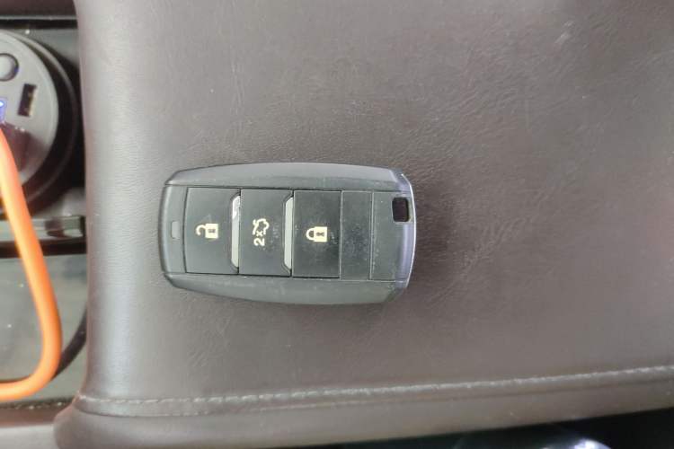 Used CHANGAN Raeton CC 2018 1.5T Automatic Haoya Model Guangmang Edition China V Standard Interior 1