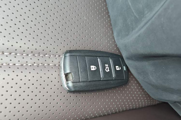Used CHANGAN Raeton CC 2018 1.5T Automatic Zunya Model China V Standard Interior 1