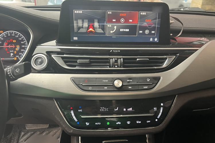 Used CHANGAN Raeton CC 2018 1.5T Automatic Zunya Model China V Standard Interior 2