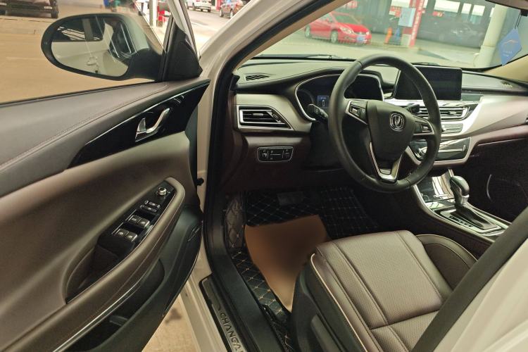 Used CHANGAN Raeton CC 2018 1.5T Automatic Haoya Model China V Standard Interior 2
