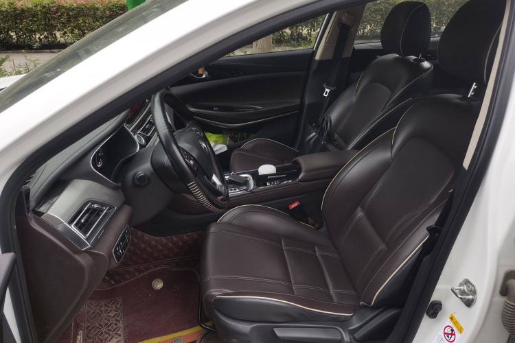 Used CHANGAN Raeton CC 2018 1.5T Automatic Haoya Model China V Standard Interior 3