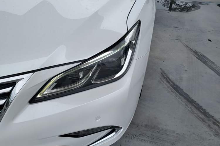 Used CHANGAN Raeton CC 2018 1.5T Automatic Zunya Model China V Standard Left Front Headlight