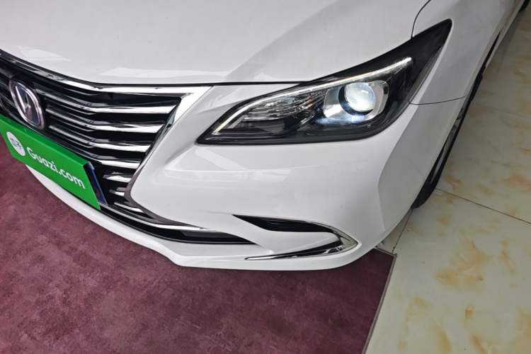 Used CHANGAN Raeton CC 2018 1.5T Automatic Elegant Starry Edition China V Standard Left Front Headlight